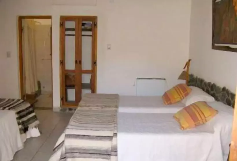 هتل Hostal Killari