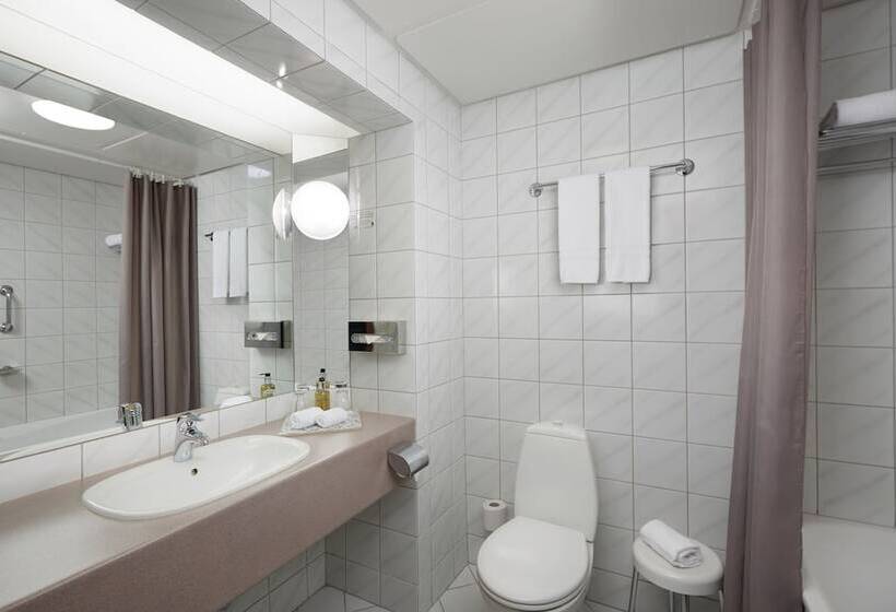 هتل ísland   Spa & Wellness