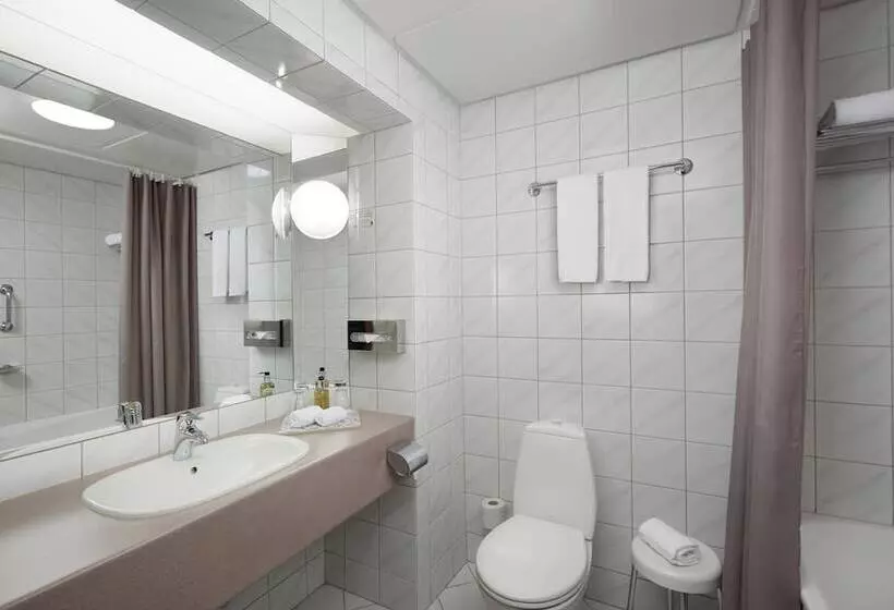 هتل ísland   Spa & Wellness