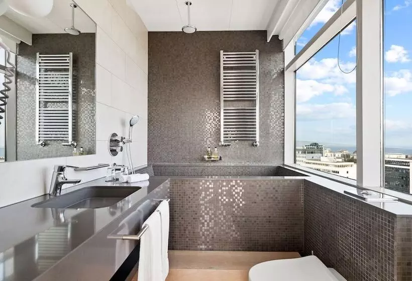 هتل ísland   Spa & Wellness