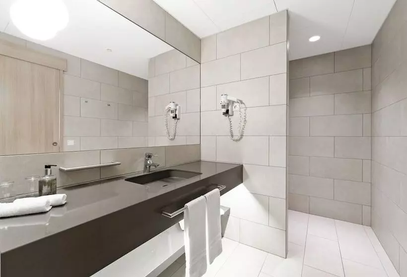 هتل ísland   Spa & Wellness