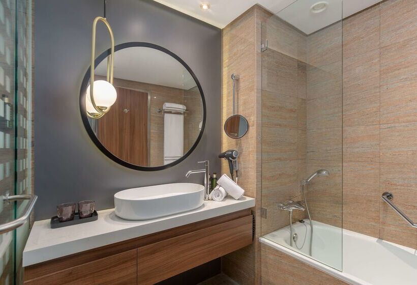 هتل Meliá Valencia