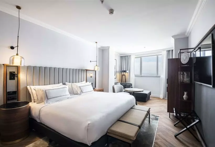 فندق Meliá Valencia