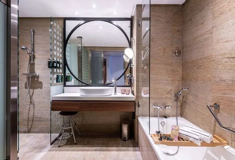 فندق Meliá Valencia