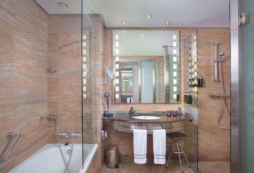 هتل Meliá Valencia