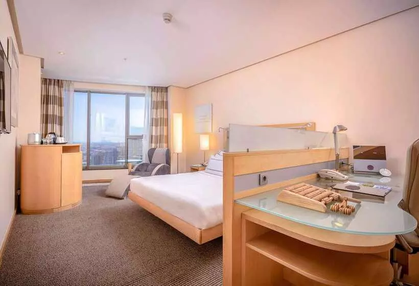 فندق Meliá Valencia