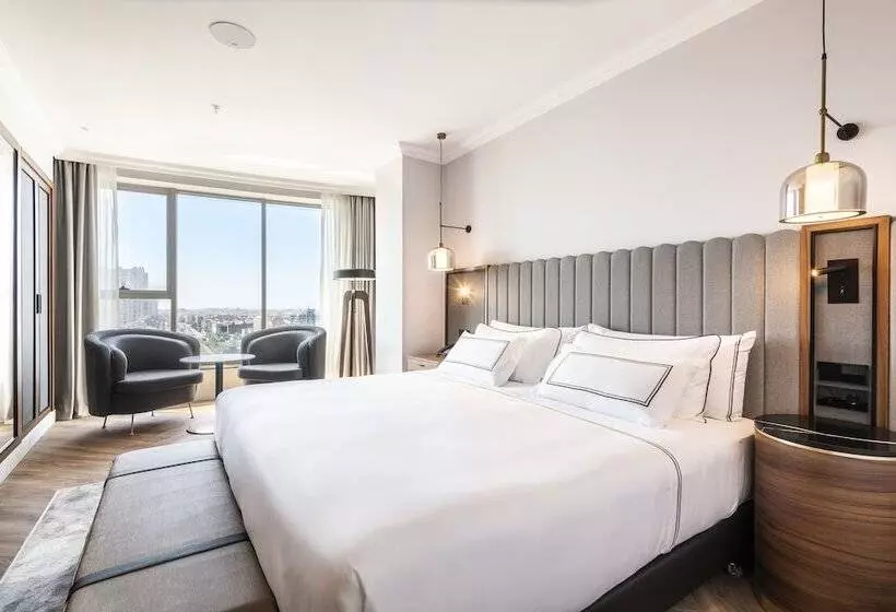 فندق Meliá Valencia