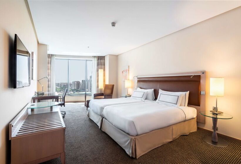 هتل Meliá Valencia