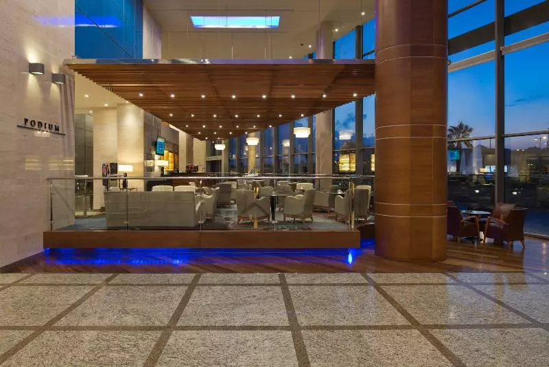 فندق Meliá Valencia