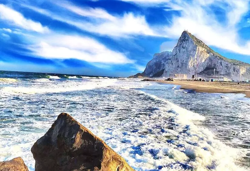 酒店 Montera Plaza