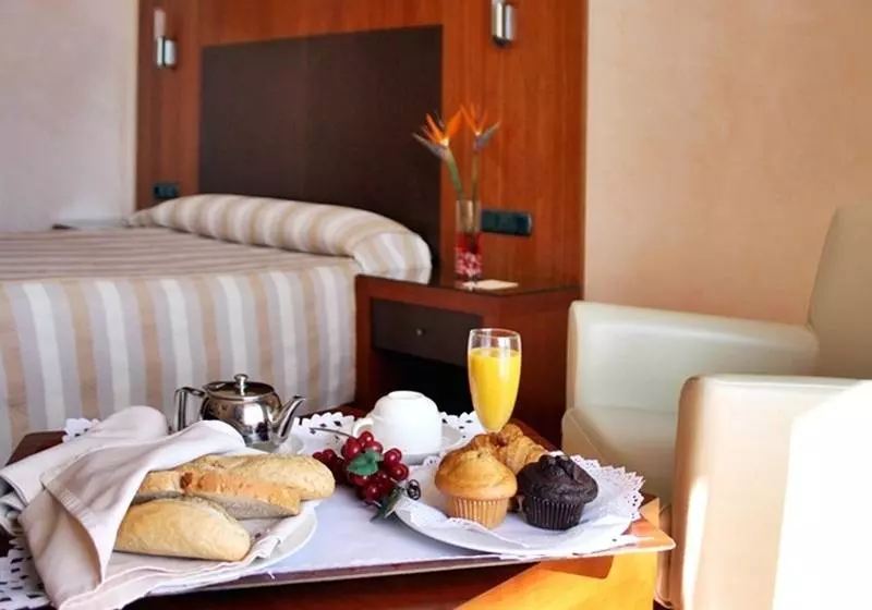 酒店 Montera Plaza