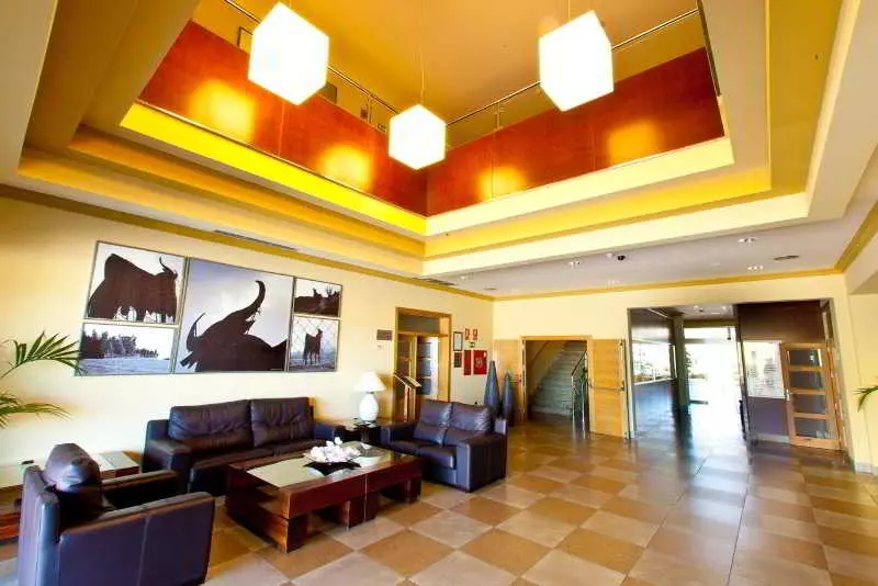 酒店 Montera Plaza