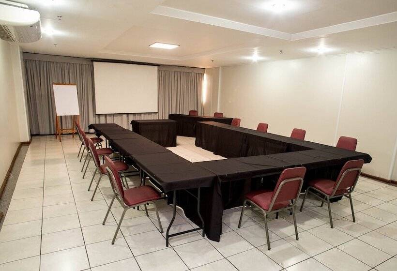 ホテル Nacional Inn Campinas Trevo