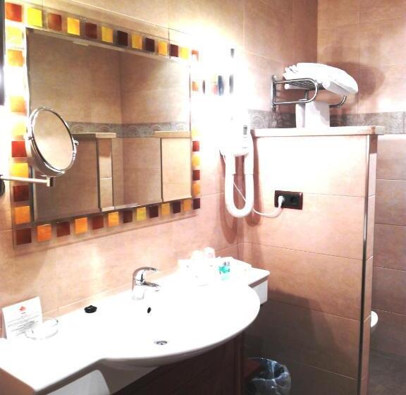 فندق Palacio De La Magdalena