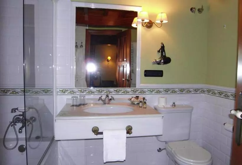 Отель Pazo De Adrán