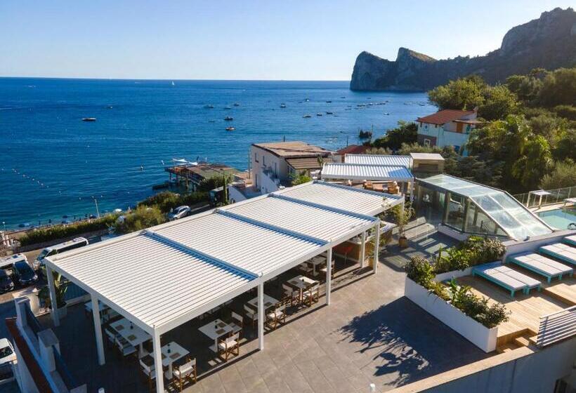 ホテル Punta Campanella Resort & Spa