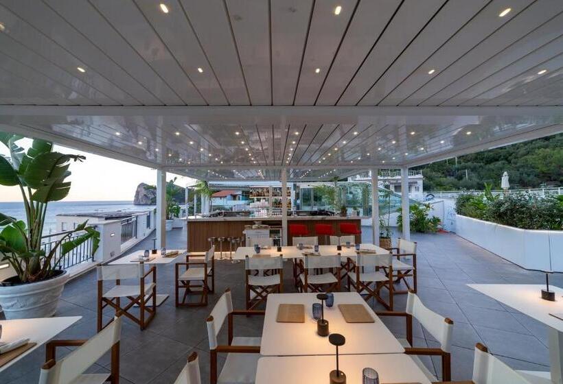 ホテル Punta Campanella Resort & Spa