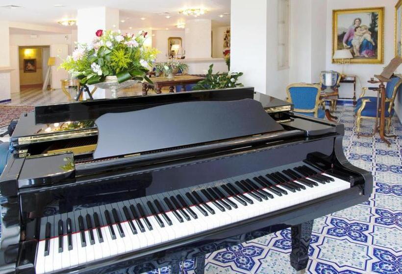 ホテル Punta Campanella Resort & Spa