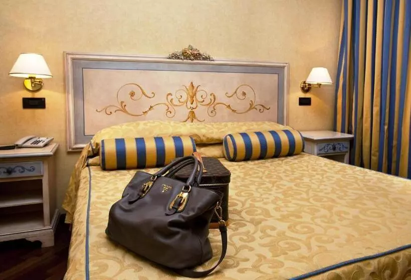 فندق Punta Campanella Resort & Spa