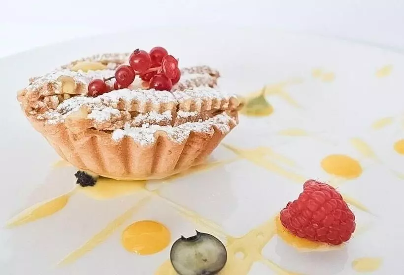 فندق Punta Campanella Resort & Spa