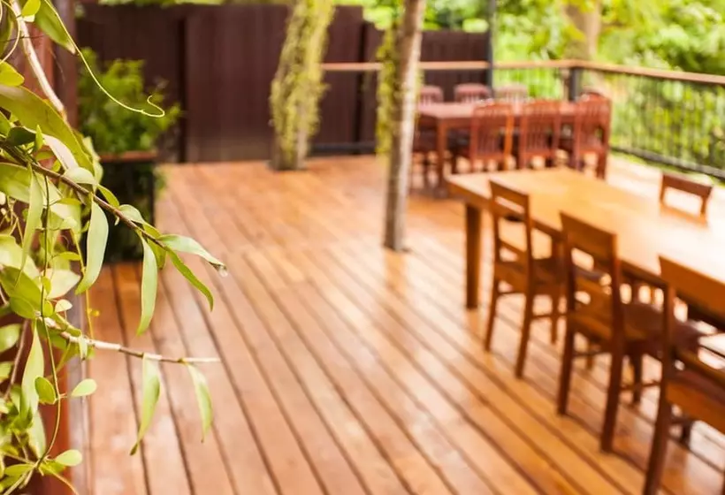 호텔 Riverhouse The Teak House