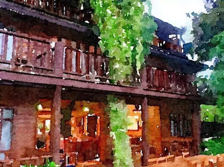 호텔 Riverhouse The Teak House