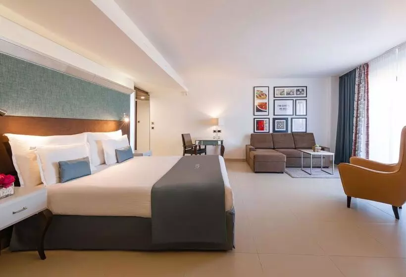 בית מלון כפרי Ax The Palace