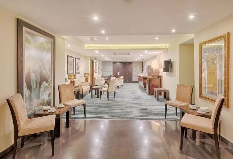 בית מלון כפרי Ax The Palace