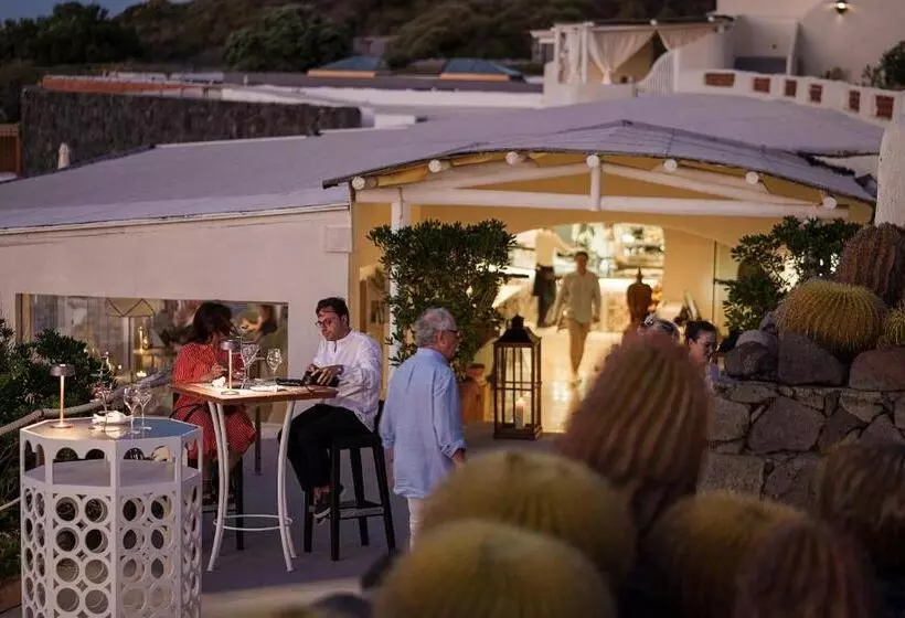 Therasia Resort Sea And Spa The Leading Hotels Of The World