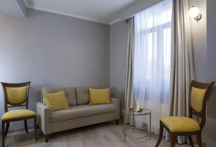 هتل Venezia By Zeus International