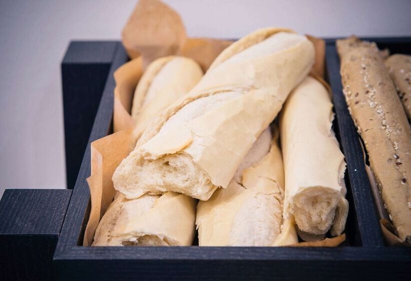 בית מלון כפרי Vienna House By Wyndham Andel S Cracow