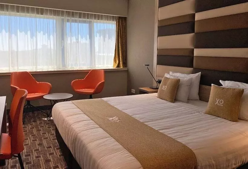 Xo Hotels Blue Tower