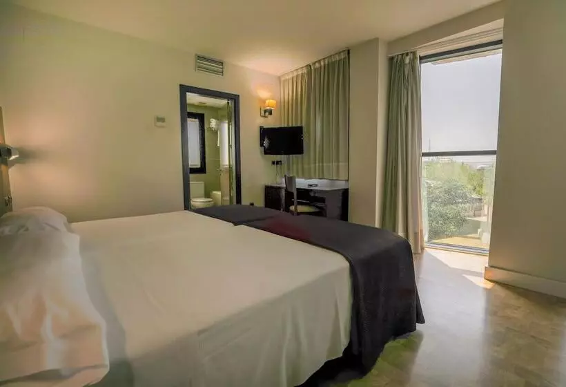 호텔 Yit Conquista De Granada