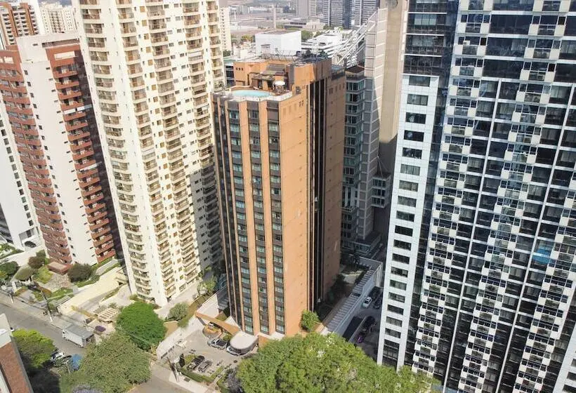 Sol Alphaville Hotel & Residence