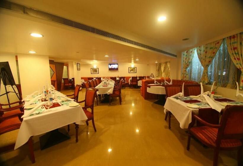 فندق Kallelys Park Inn, Chalakudy ,thrissur