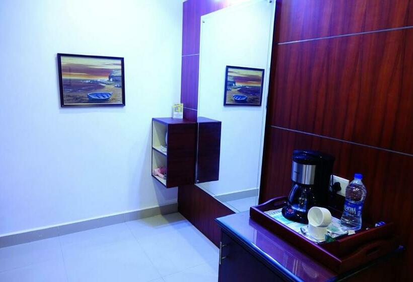 فندق Kallelys Park Inn, Chalakudy ,thrissur
