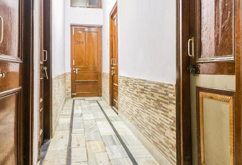 ホテル Spot On 65564  Bluebarry