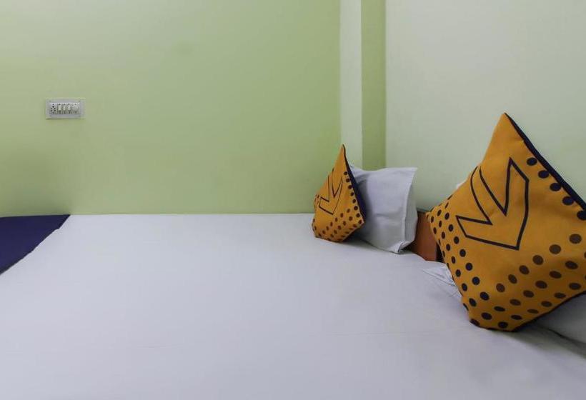 בית מלון כפרי Spot On 69272 Shiridi Sai Guest House