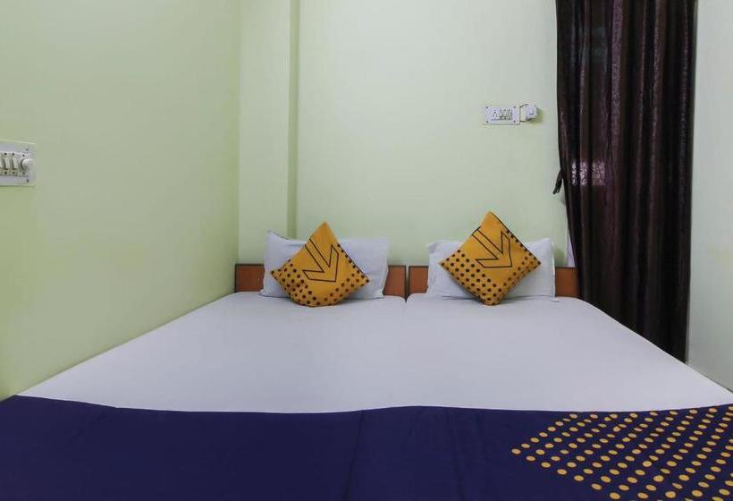 בית מלון כפרי Spot On 69272 Shiridi Sai Guest House