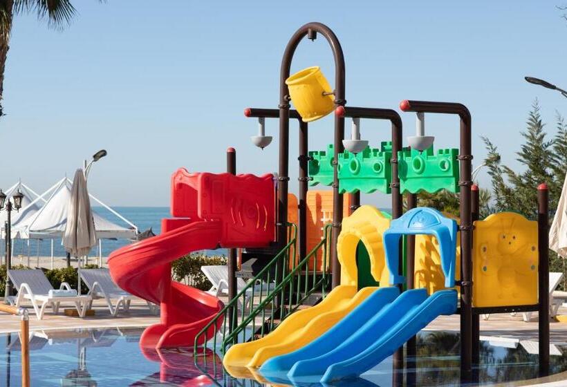 Grand Blue Fafa Resort & Spa