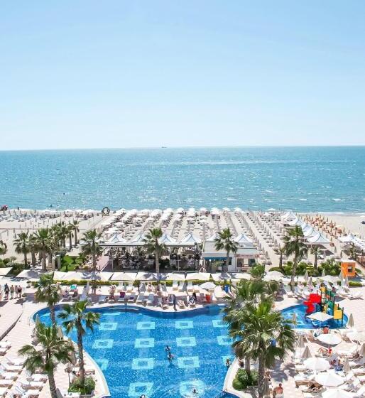 Grand Blue Fafa Resort & Spa