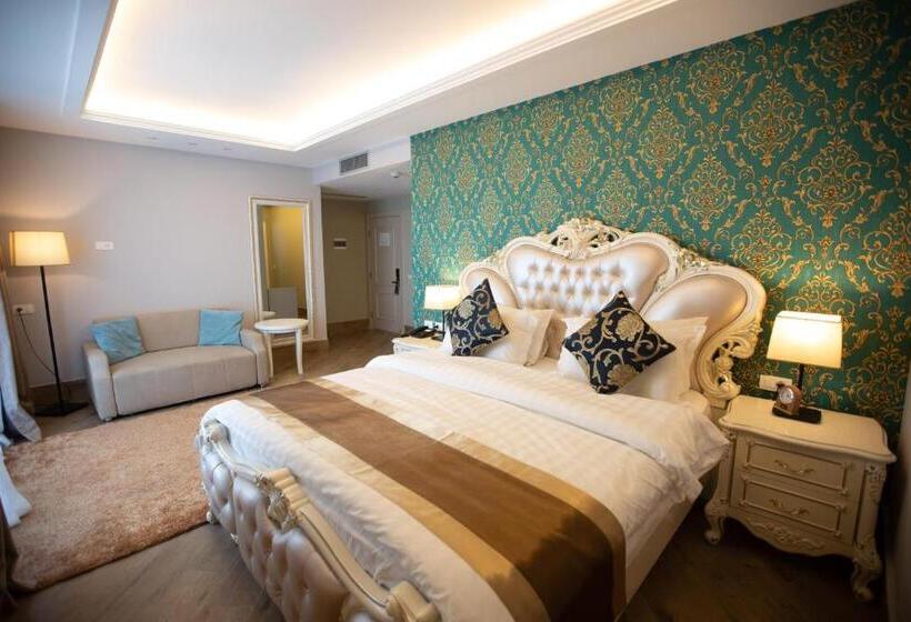 Grand Blue Fafa Resort & Spa