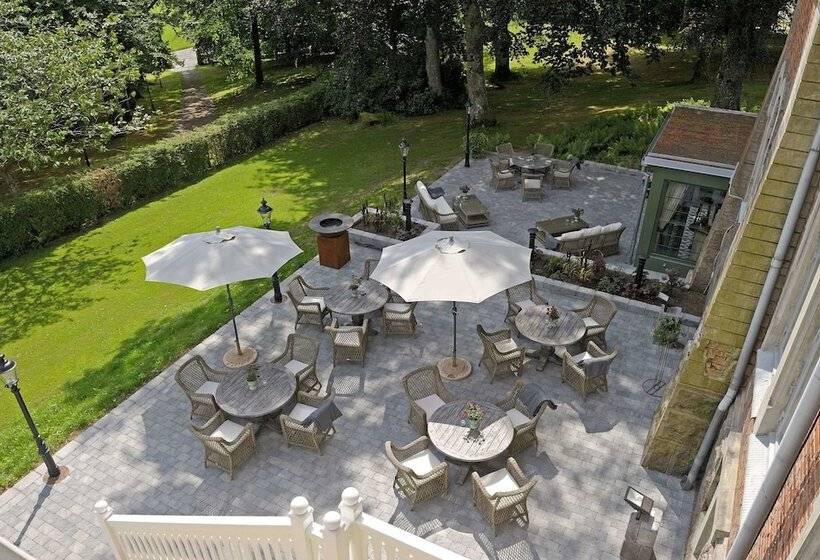 בית מלון כפרי Thorskogs Slott