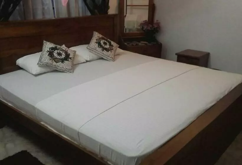 پانسیون Kavee Guest