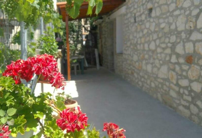 Pensjonat Stone House