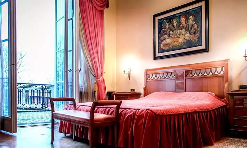 Allure Caramel Hotel