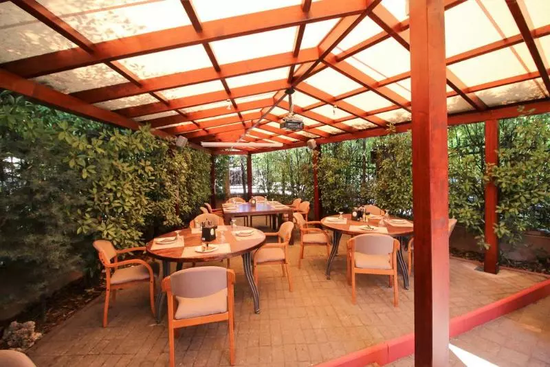 ホテル Aristocrat & Fish Restaurant