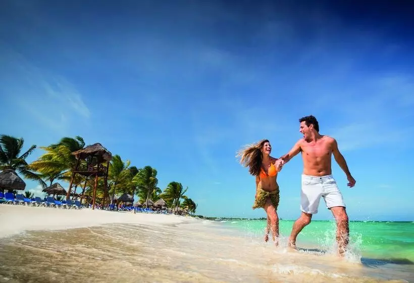 Hotel Bluebay Grand Esmeralda - All Inclusive