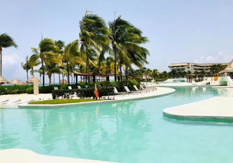 Hotel Bluebay Grand Esmeralda - All Inclusive