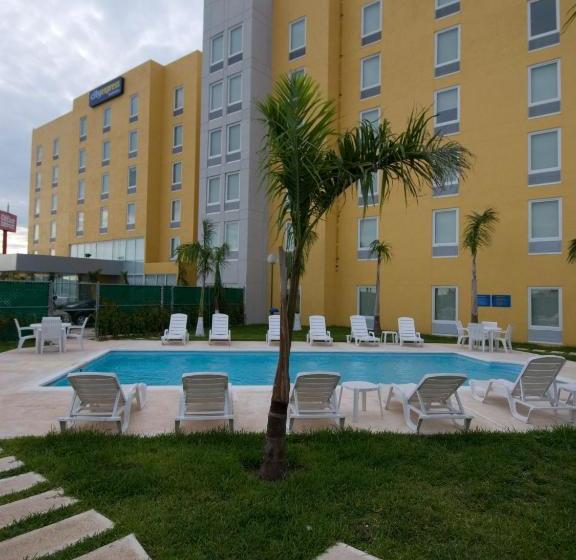 فندق City Express Coatzacoalcos